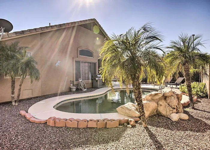 Near Hikes! Snowbird Escape W/ Pool In Gilbert Queen Creek